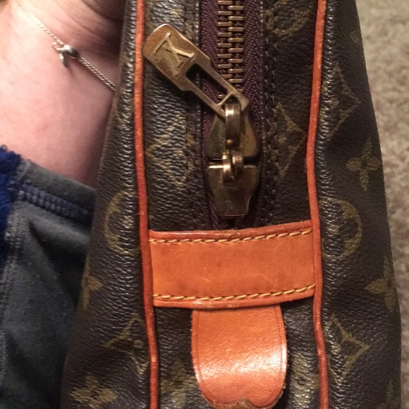 LOUIS VUITTON BRIEFCASE - Picture 6 of 7